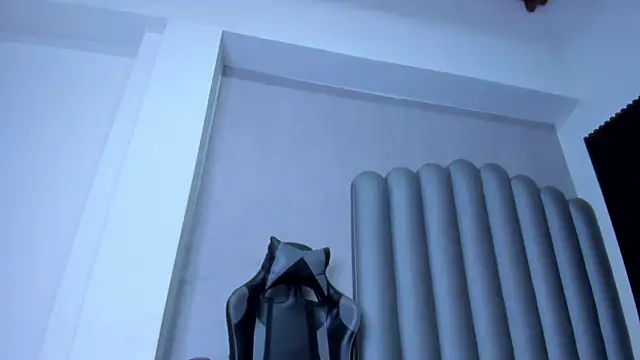  Leohot  online show from 02.15.26