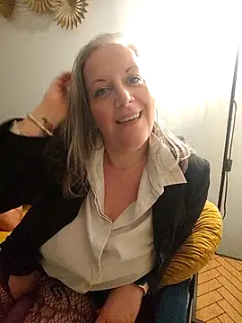 Snapshot of Feelineducentre chatting on 02.07.26 Feelineducentre online show from 02.07.26