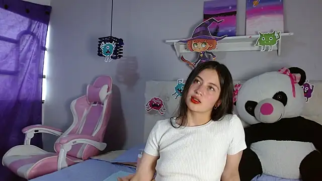 Zaaida  online show from 10.30.25