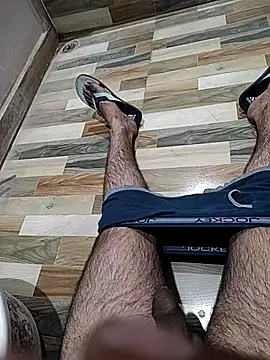 Snapshot of monty935 chatting on 11.19.25 monty935 online show from 11.19.25