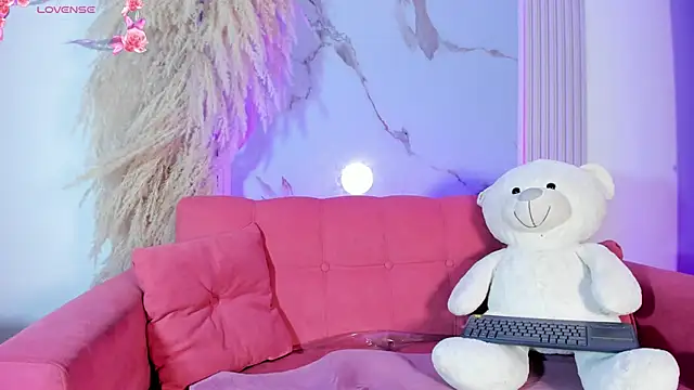 ivonyMiller online show from 11.05.25