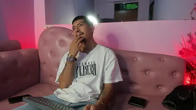 AxelAndJeremy online show from 09.28.25