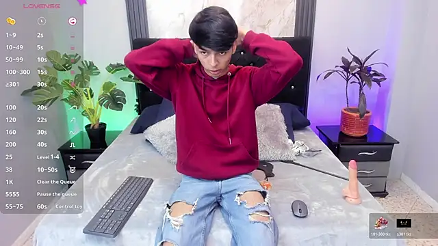 Snapshot of OnlyJos chatting on 10.25.25 OnlyJos online show from 10.25.25