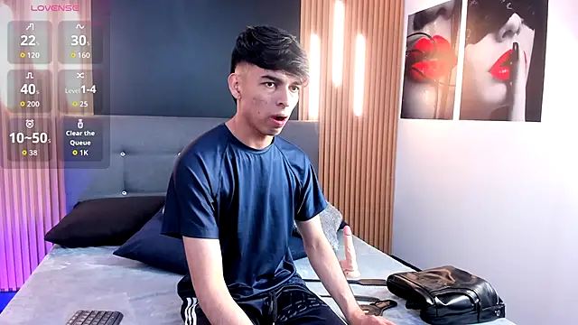 Snapshot of OnlyJos chatting on 10.29.25 OnlyJos online show from 10.29.25