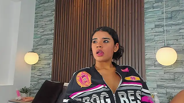 Snapshot of Miagomezx chatting on 09.11.25 Miagomezx online show from 09.11.25