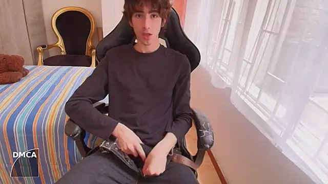 Nude Boy18 online show from 10.04.25