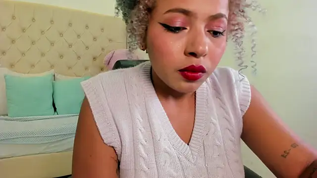 momo ayasse online show from 01.05.26