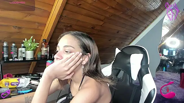 yumi hanna online show from 01.18.26