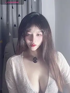 annacc999 online show from 09.17.25