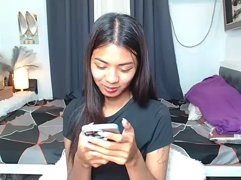 Snapshot of carawang chatting on 10.10.25 carawang online show from 10.10.25