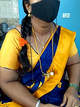 Snapshot of Tamil_Sweety chatting on 11.20.25 Tamil Sweety online show from 11.20.25