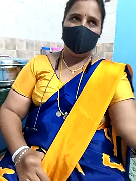 Snapshot of Tamil_Sweety chatting on 11.20.25 Tamil Sweety online show from 11.20.25