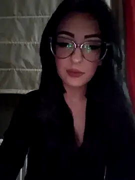 AllexyAle online show from 10.25.25