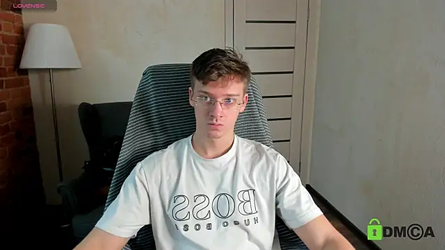 Harm Dick online show from 10.31.25