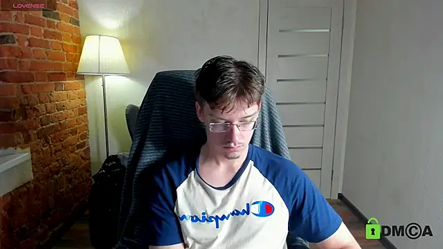 Harm Dick online show from 12.14.25