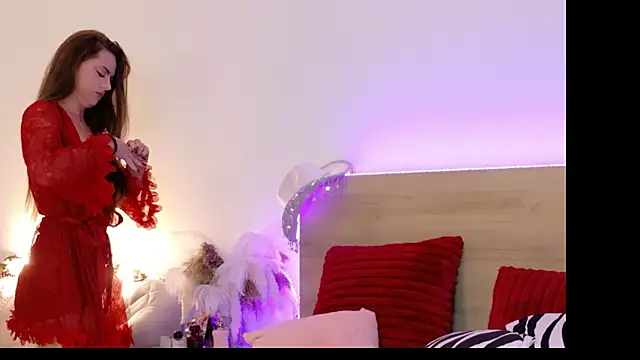 Sienna Voss online show from 11.13.25