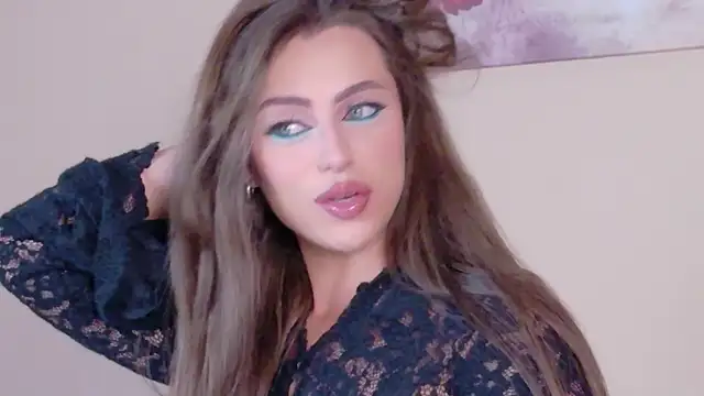 Snapshot of Sienna_Voss chatting on 04.30.26 Sienna Voss online show from 04.30.26