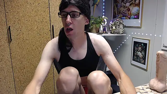 Snapshot of sakiramissy chatting on 09.26.25 sakiramissy online show from 09.26.25