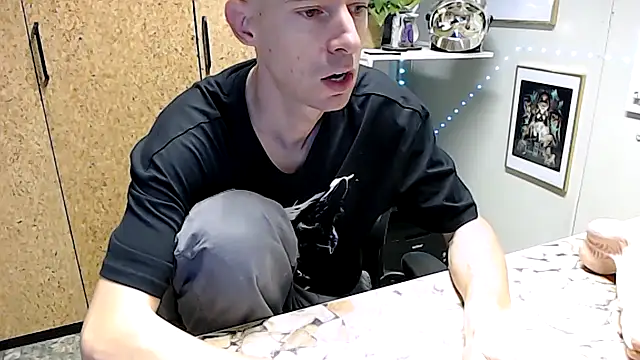 Snapshot of sakiramissy chatting on 11.10.25 sakiramissy online show from 11.10.25