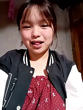 Snapshot of XoiXoi232 chatting on 10.22.25 XoiXoi232 online show from 10.22.25