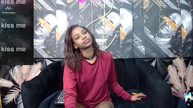 Snapshot of Lilmisbaddyxxx chatting on 11.08.25 Lilmisbaddyxxx online show from 11.08.25