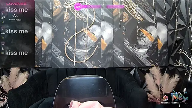 Snapshot of Lilmisbaddyxxx chatting on 11.09.25 Lilmisbaddyxxx online show from 11.09.25