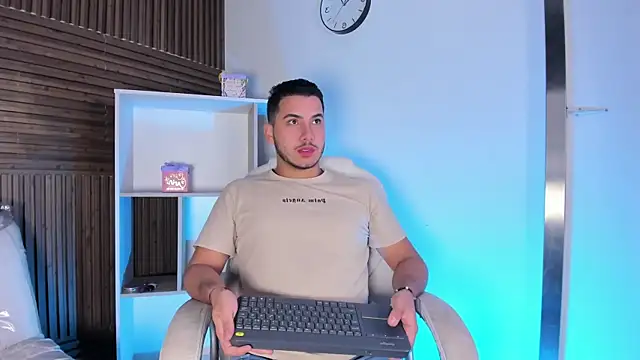 Axel grey  online show from 10.28.25