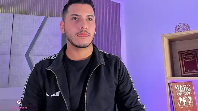 Snapshot of Axel_grey_ chatting on 04.06.26 Axel grey online show from 04.06.26