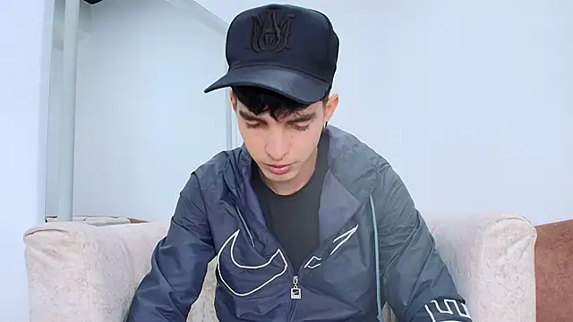 Snapshot of Jheampiiero chatting on 04.27.26 Jheampiiero online show from 04.27.26
