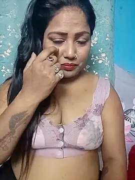 Snapshot of hornypriya696 chatting on 09.28.25 hornypriya696 online show from 09.28.25