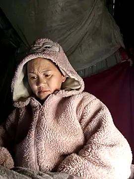 MaiHoa69 online show from 03.12.26