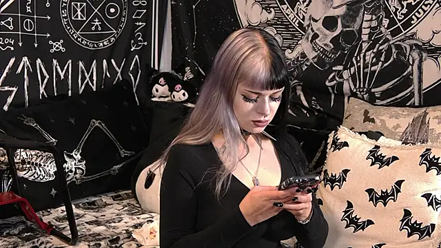 Snapshot of Paige_Turner chatting on 05.08.26 Paige Turner online show from 05.08.26