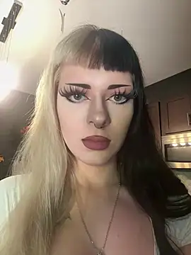 Snapshot of Paige_Turner chatting on 07.19.26 Paige Turner online show from 07.19.26