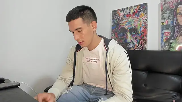 Mike3Xxx online show from 10.05.25