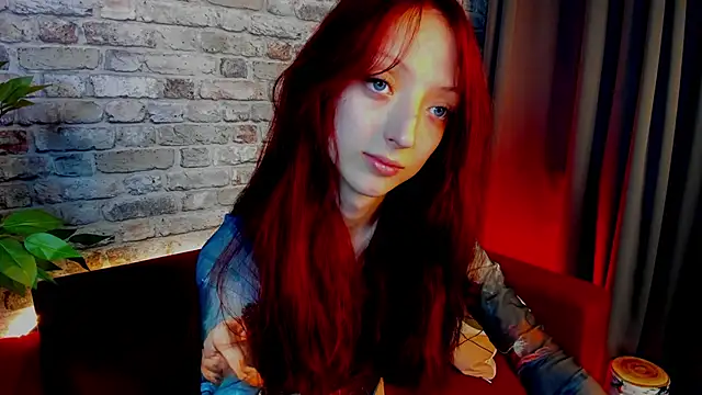 Snapshot of Daria_J chatting on 09.22.25 Daria J online show from 09.22.25
