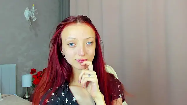 Snapshot of Daria_J chatting on 10.05.25 Daria J online show from 10.05.25