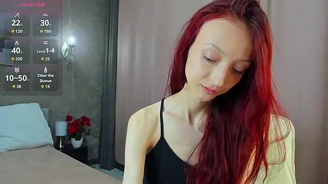 Snapshot of Daria_J chatting on 10.10.25 Daria J online show from 10.10.25