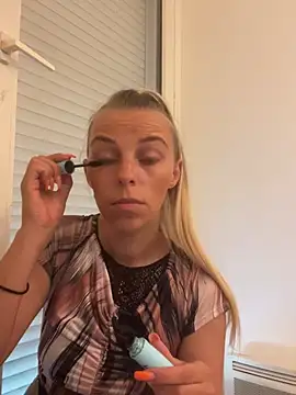 Snapshot of BrumeLove chatting on 06.15.26 BrumeLove online show from 06.15.26