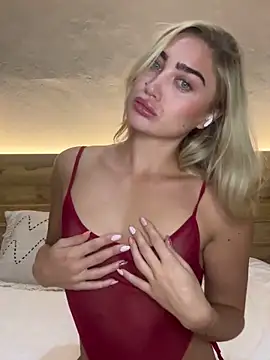 Snapshot of auriangel chatting on 09.18.25 auriangel online show from 09.18.25