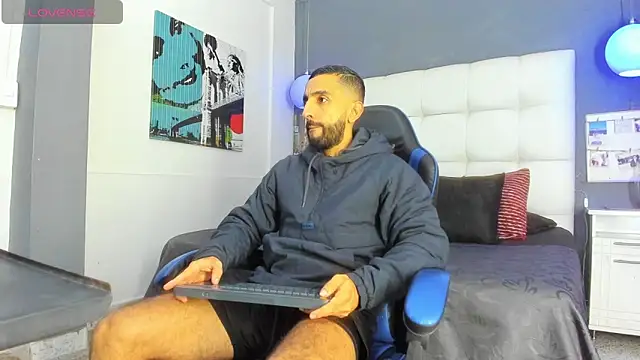 Yiyo10  online show from 03.27.26