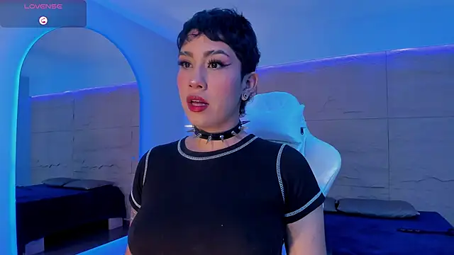 ZahaRose online show from 09.10.25