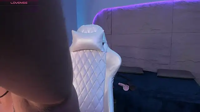 ZahaRose online show from 09.29.25