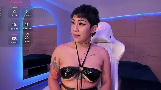 ZahaRose online show from 10.11.25