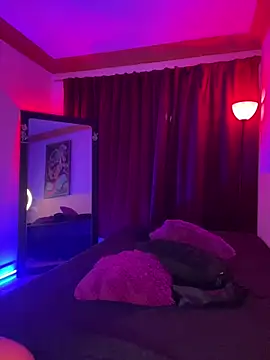 ZahaRose online show from 10.16.25