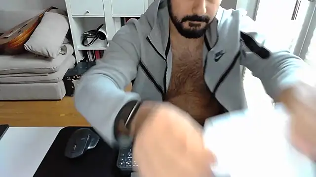 Snapshot of Velvetvoyager69 chatting on 12.03.25 Velvetvoyager69 online show from 12.03.25