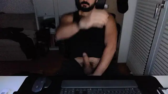 Snapshot of Velvetvoyager69 chatting on 01.05.26 Velvetvoyager69 online show from 01.05.26