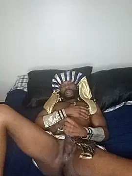 Snapshot of MoonlikePolicy727 chatting on 11.01.25 MoonlikePolicy727 online show from 11.01.25