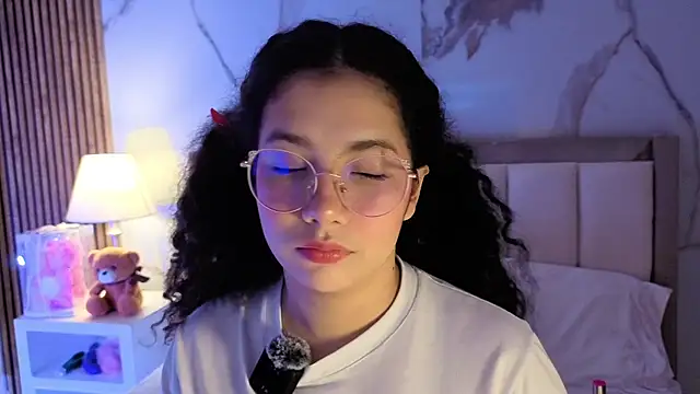 LunaRosse  online show from 11.11.25