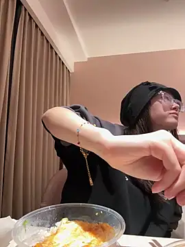 Moonlight-23 online show from 11.11.25