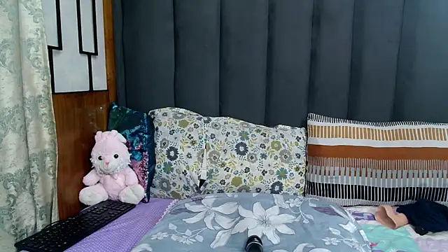 MrsMxx25 online show from 02.10.26